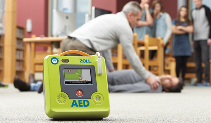 ZOLL AED in use during an office cardiac emergency 2