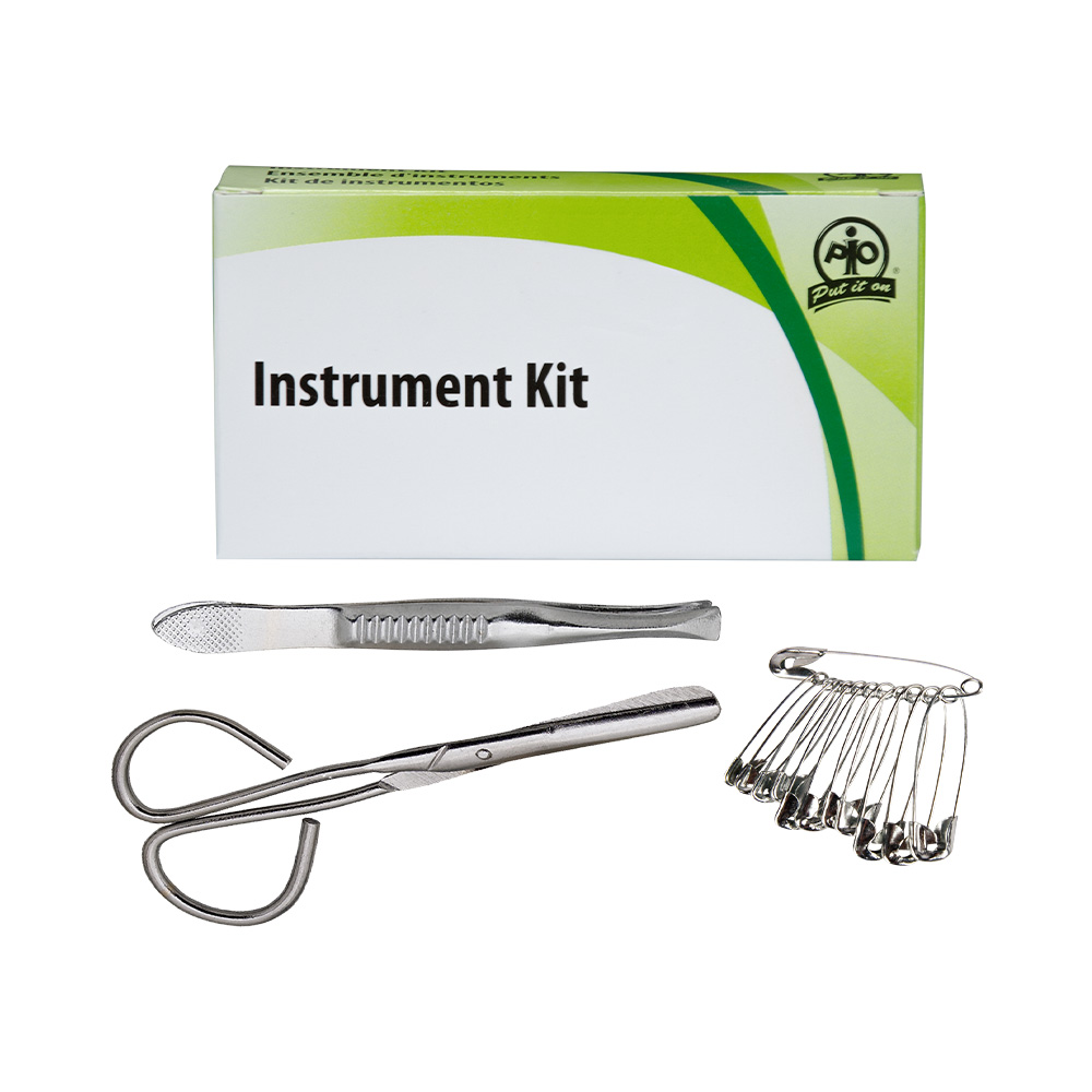 Instrument Kit: Scissors/Forceps/12 Assorted Safety Pins